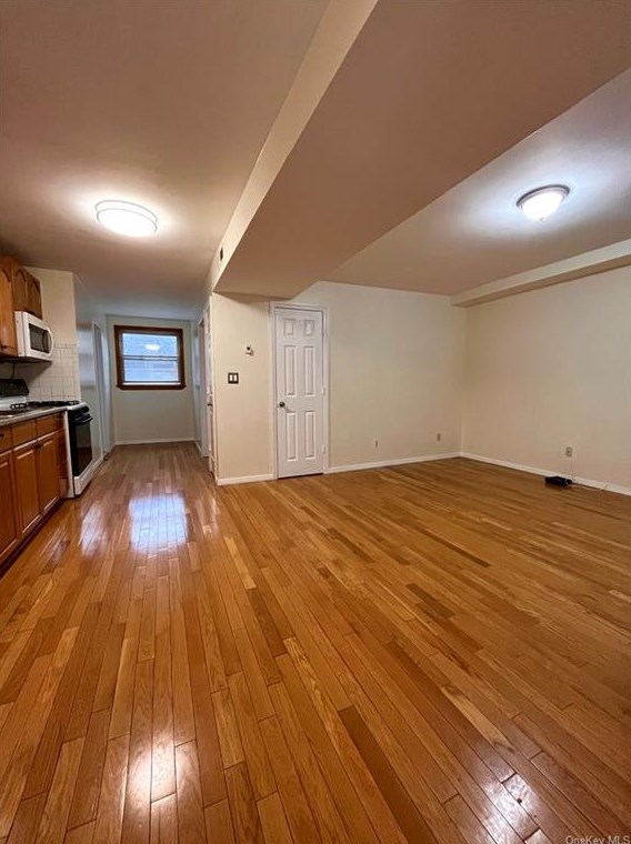 293 Huntington Ave, Bronx, NY 10465