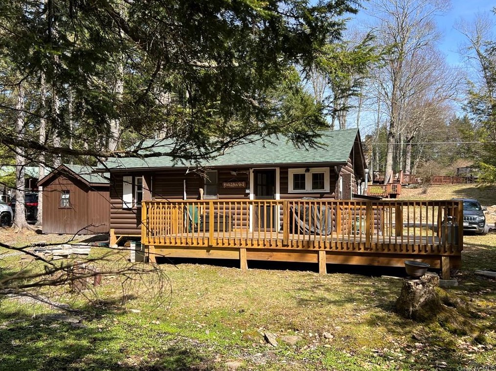 73 Mohawk Trl, Glen Spey, NY 12737-6035