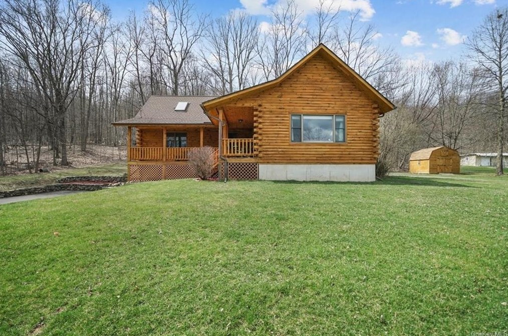 439 Roosa Gap Rd, Bloomingburg, NY 12721