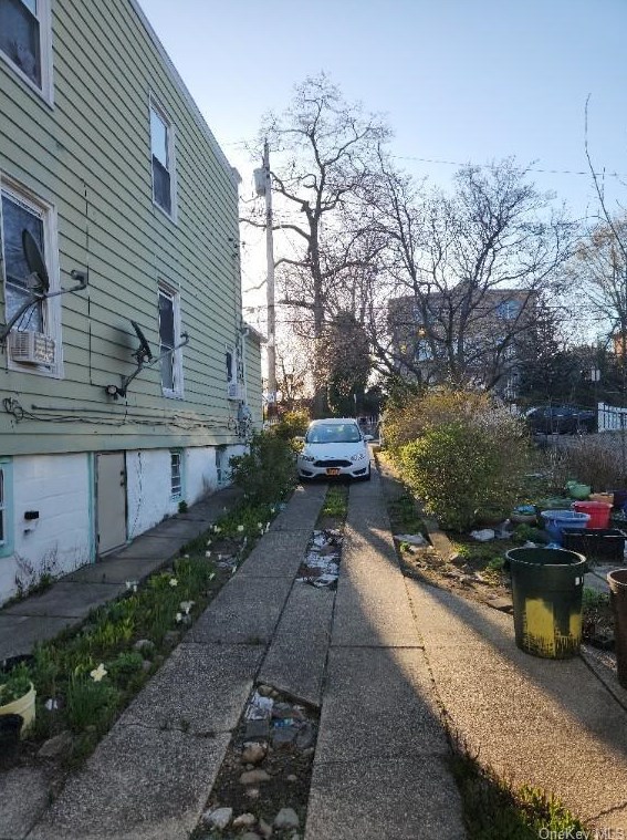 185 First St, Yonkers NY  10704-3634 exterior