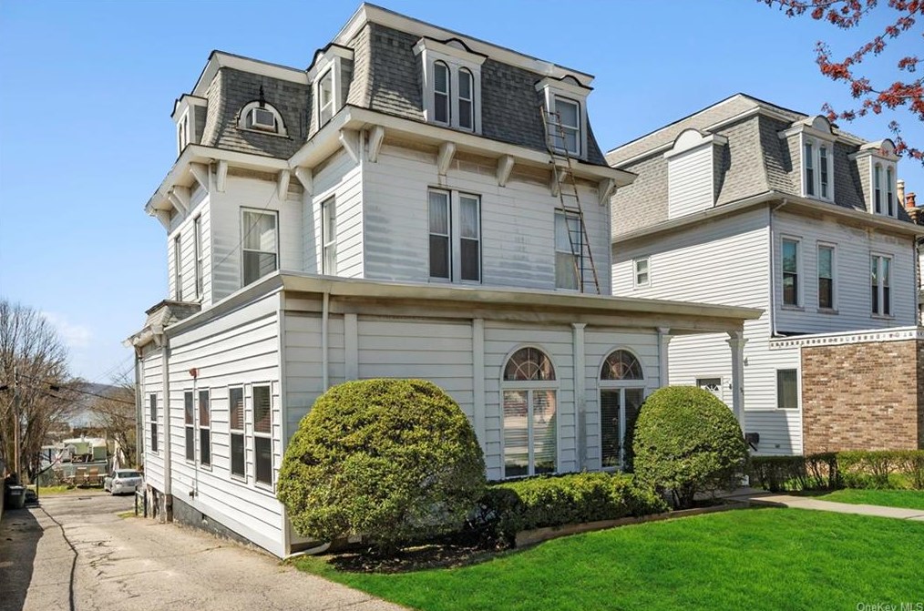 99 Broadway, North Tarrytown NY  10591-3231 exterior