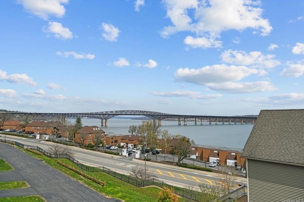 260 Montgomery St, Newburgh, NY 12550