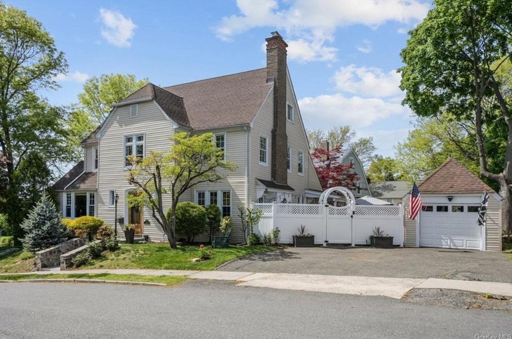 24 Concord Ave, White Plains, NY 10606