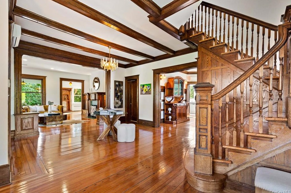 24 Brown Ave, Rye, NY 10580