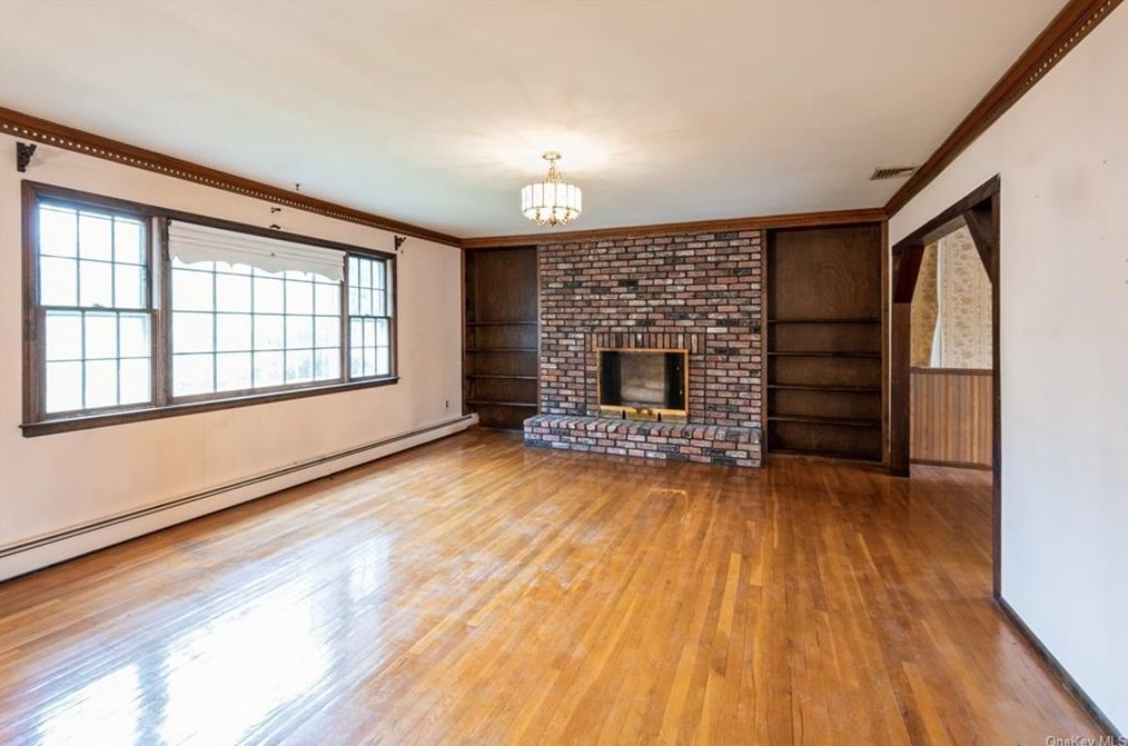 57 Clarkstown Rd, New City NY  10956-1226 exterior