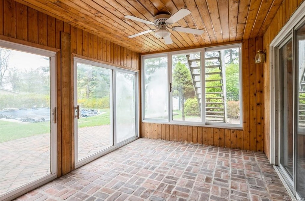 57 Clarkstown Rd, New City NY  10956-1226 exterior
