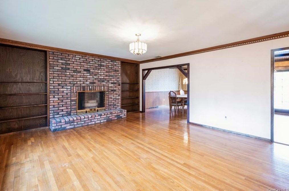 57 Clarkstown Rd, New City NY  10956-1226 exterior