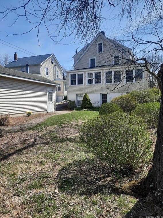 15 Wilkin Ave, Middletown, NY 10940