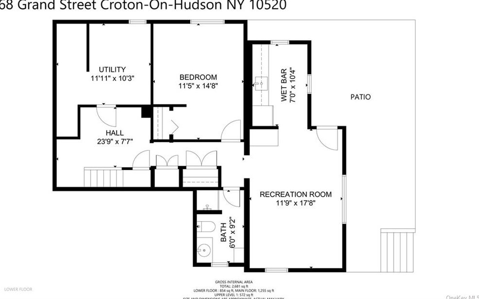 68 Grand St, Croton On Hudson NY  10520-2518 exterior