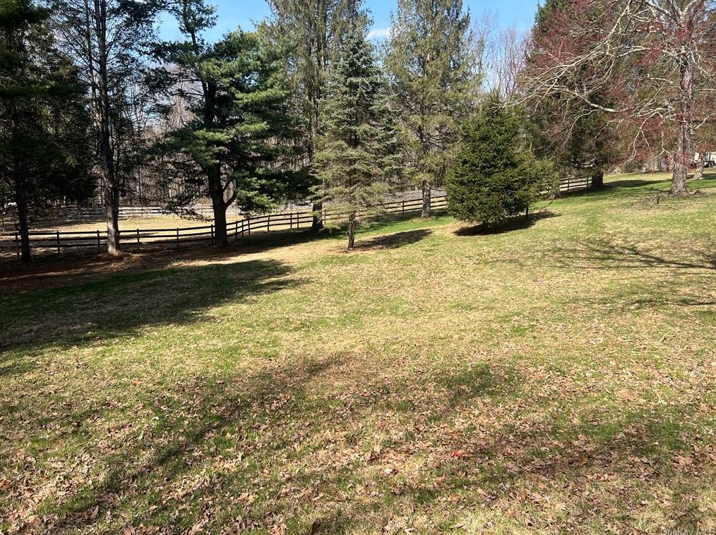 84 N Salem Rd, Cross River, NY 10518