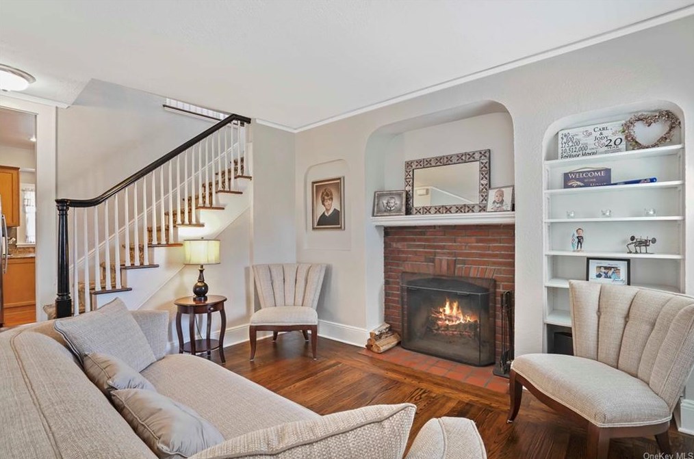 30 Austin Pl, Rye Brook, NY 10573