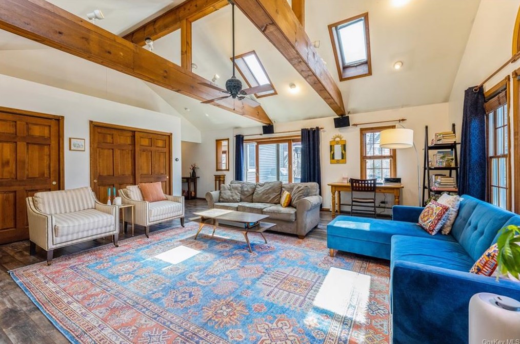 181 Ehrhardt Rd, Chestnut Ridge NY  10965-1930 exterior