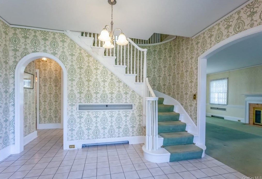 1445 Riverview Ave, Peekskill, NY 10566-4810
