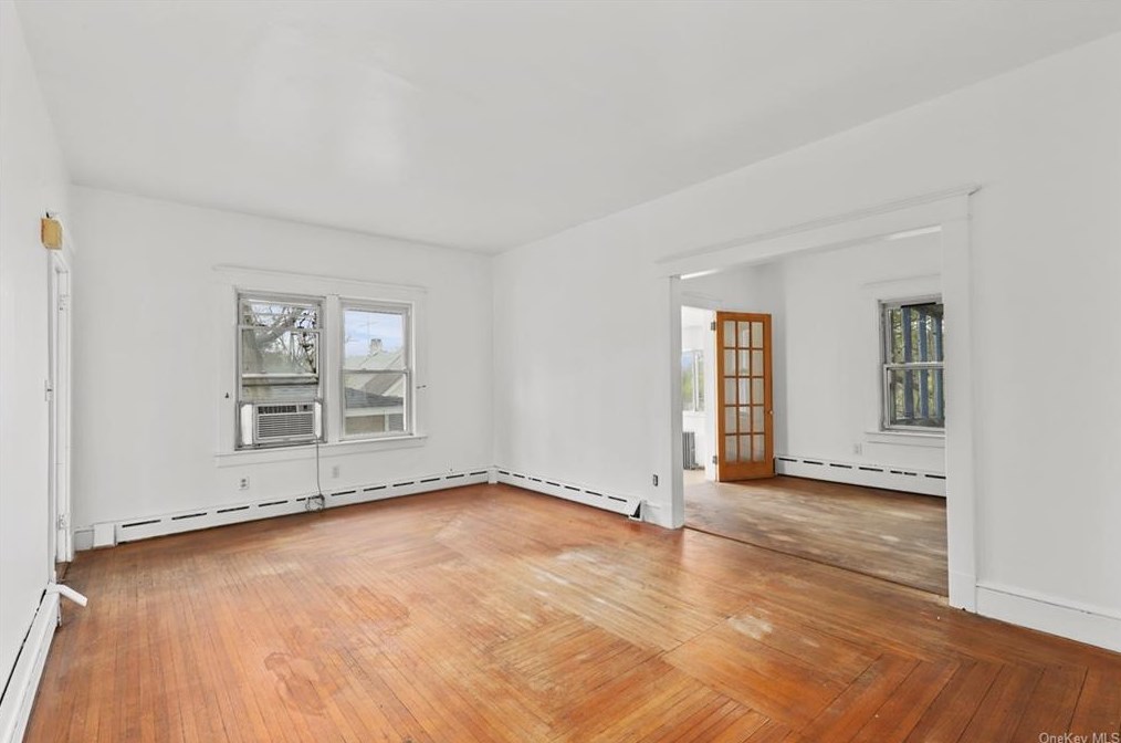 518 N James St, Peekskill, NY 10566