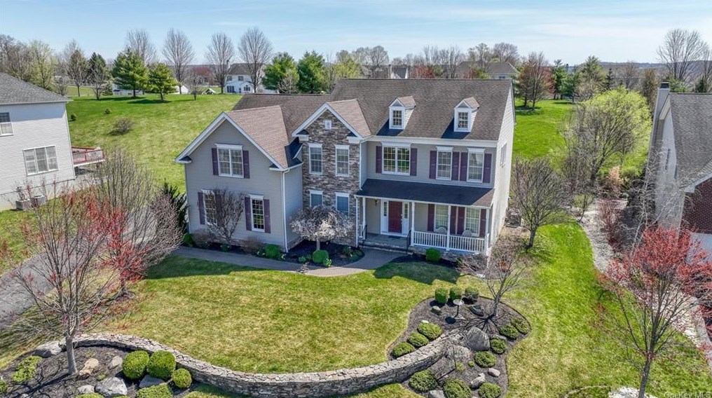 33 Susie Blvd, Poughkeepsie, NY 12603