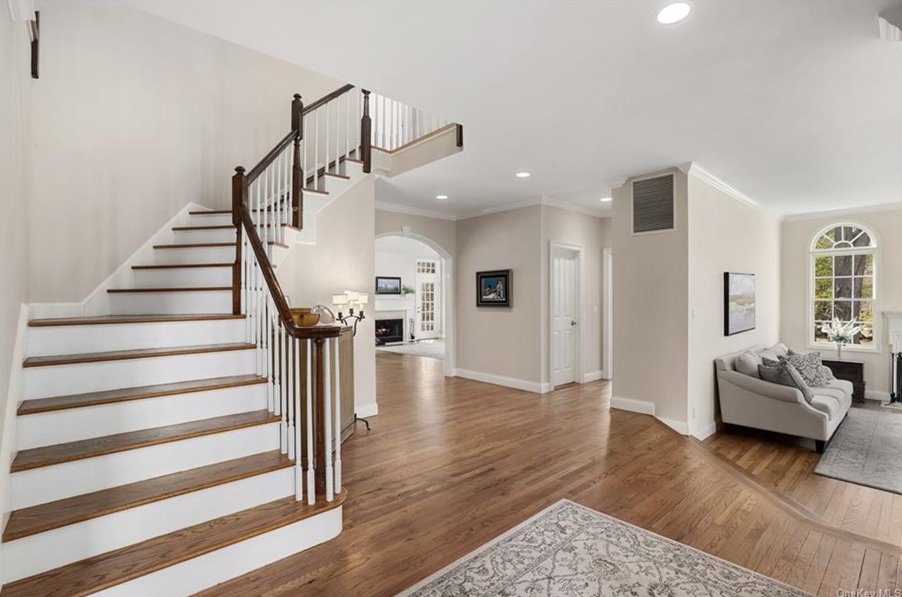 65 Brundige Dr, Goldens Bridge NY  10526-1413 exterior