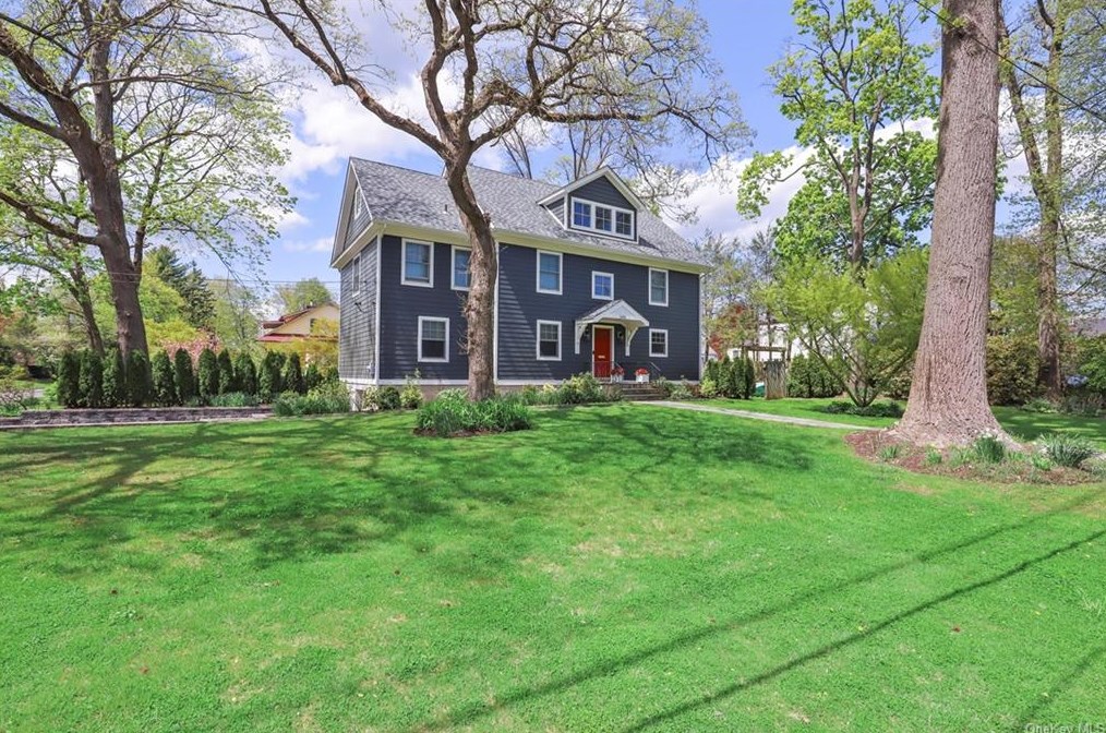 545 Bleeker Ave, Mamaroneck, NY 10543-4512