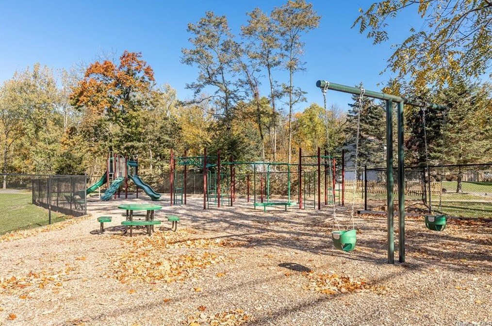 3103 Chelsea Cv, East Fishkill NY  12533-6930 exterior