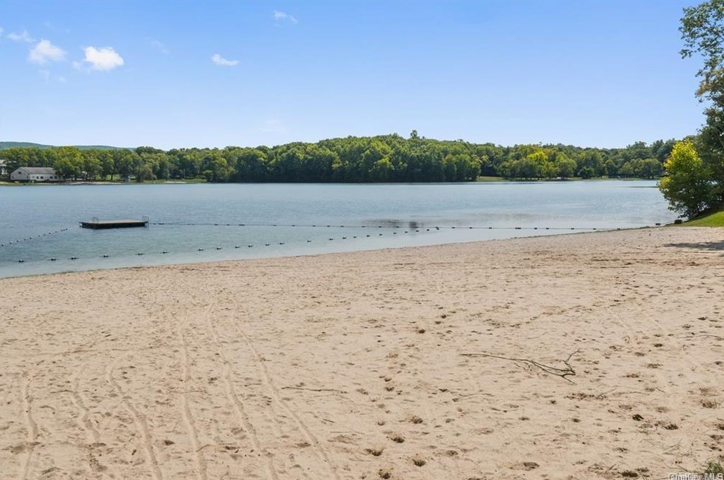 3103 Chelsea Cv, East Fishkill NY  12533-6930 exterior