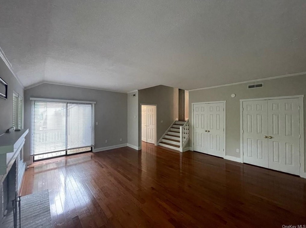 425 Heritage Hls #d, Somers Town, NY 10589