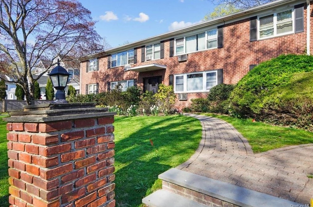 5 Walnut St #b18, Rye, NY 10580
