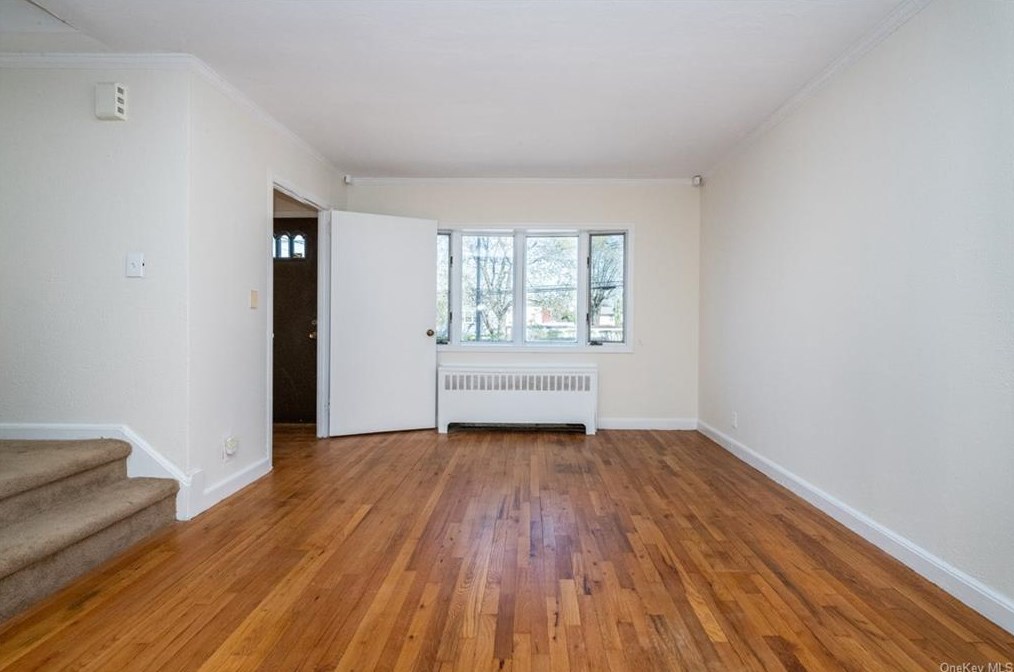 3056 Harding Ave, Bronx, NY 10465