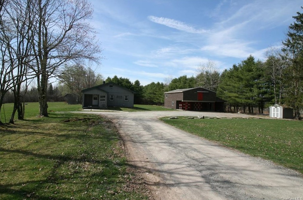 345 Hessinger Lare Rd, Lew Beach, NY 12758