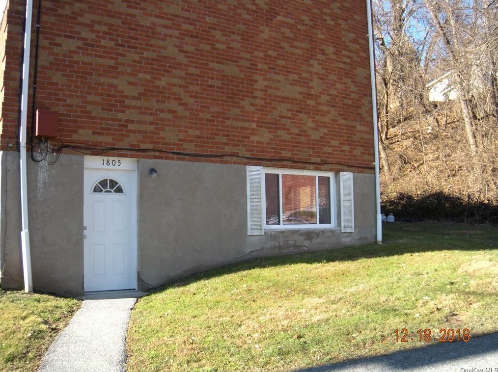1805 Parr Lake Dr #18e, Newburgh, NY 12550