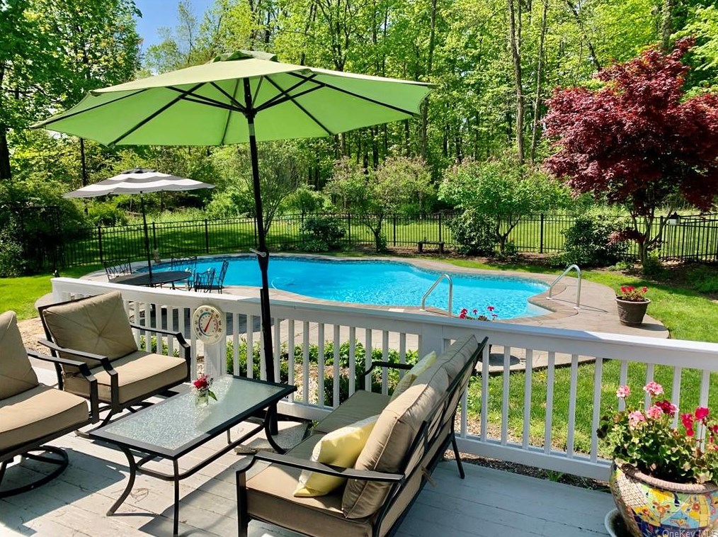 19 Ackerman Rd, Warwick, NY 10990