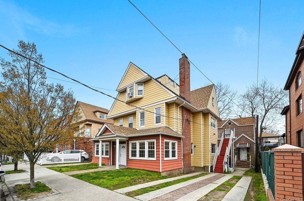 4653 Bedford Ave, Brooklyn NY  11235-2611 exterior