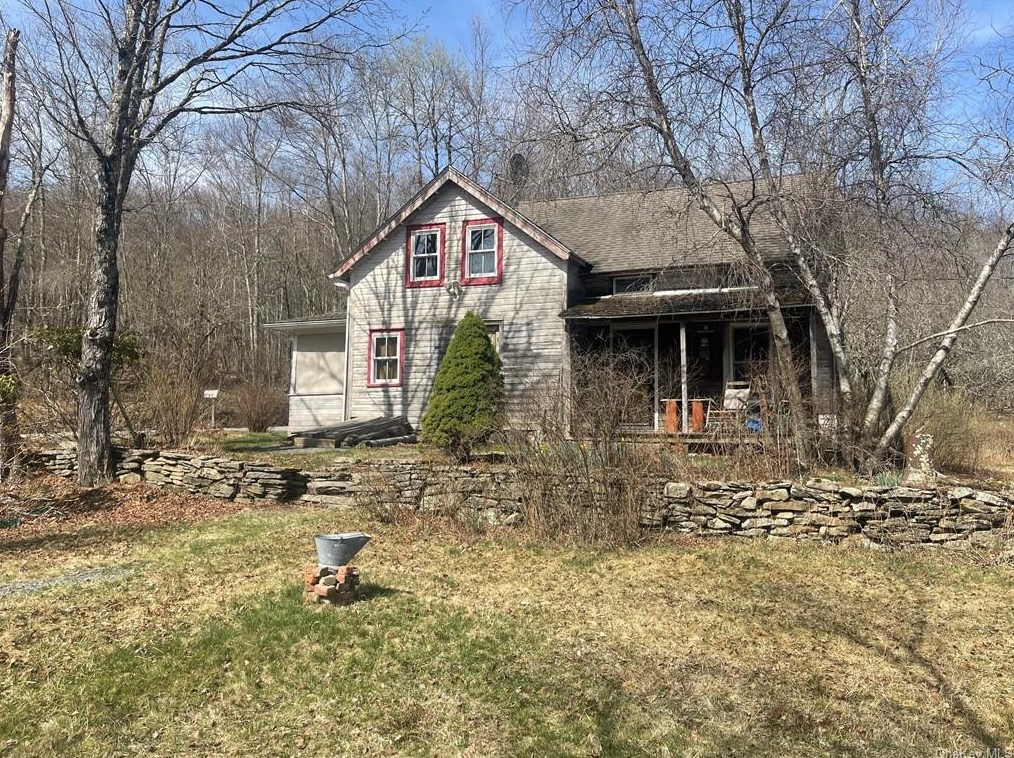 96 Garden House Rd, Hurleyville, NY 12747