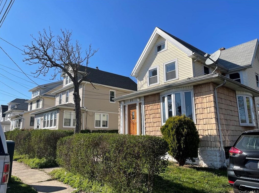 71 Bowles Ave, Staten Island, NY 10303-2801