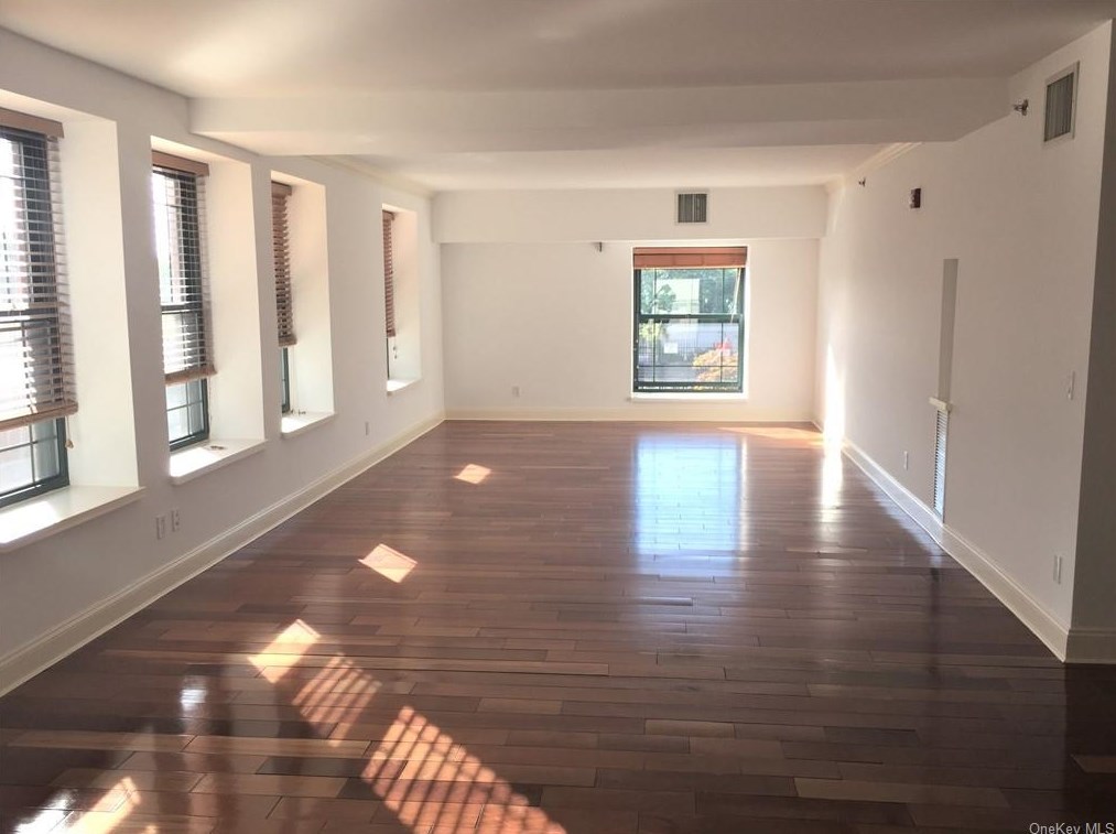 1 S Astor St #204, Irvington on Hudson, NY 10533
