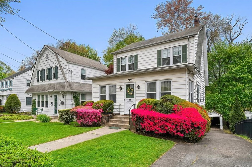 62 Parkview Dr, Yonkers, NY 10708-4608
