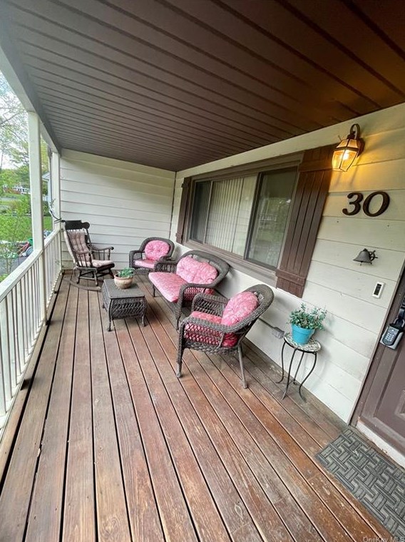 30 Swannekin Rd, Blauvelt, NY 10913-1625