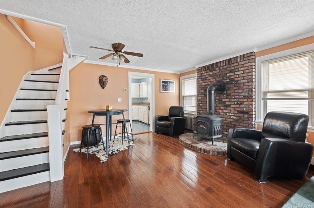 221-13 91st Rd, Jamaica, NY 11428