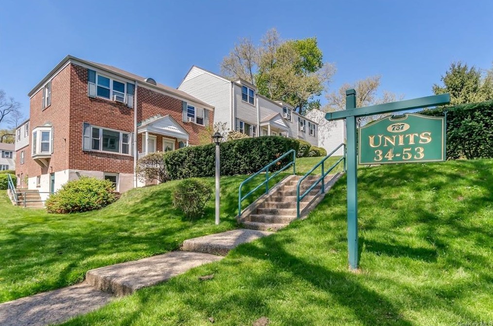 737 Tuckahoe Rd #34, Yonkers, NY 10710