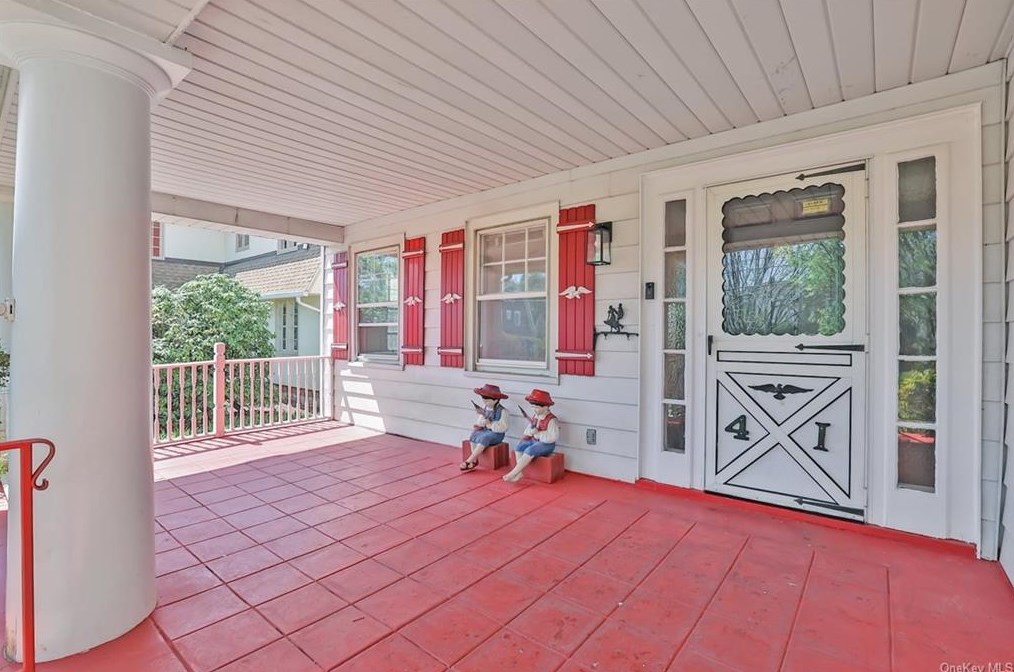 41 Storer Ave, New Rochelle, NY 10803