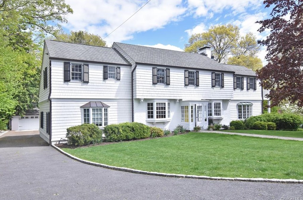 9 Riverview Ter, Irvington On Hudson, NY 10533-1915