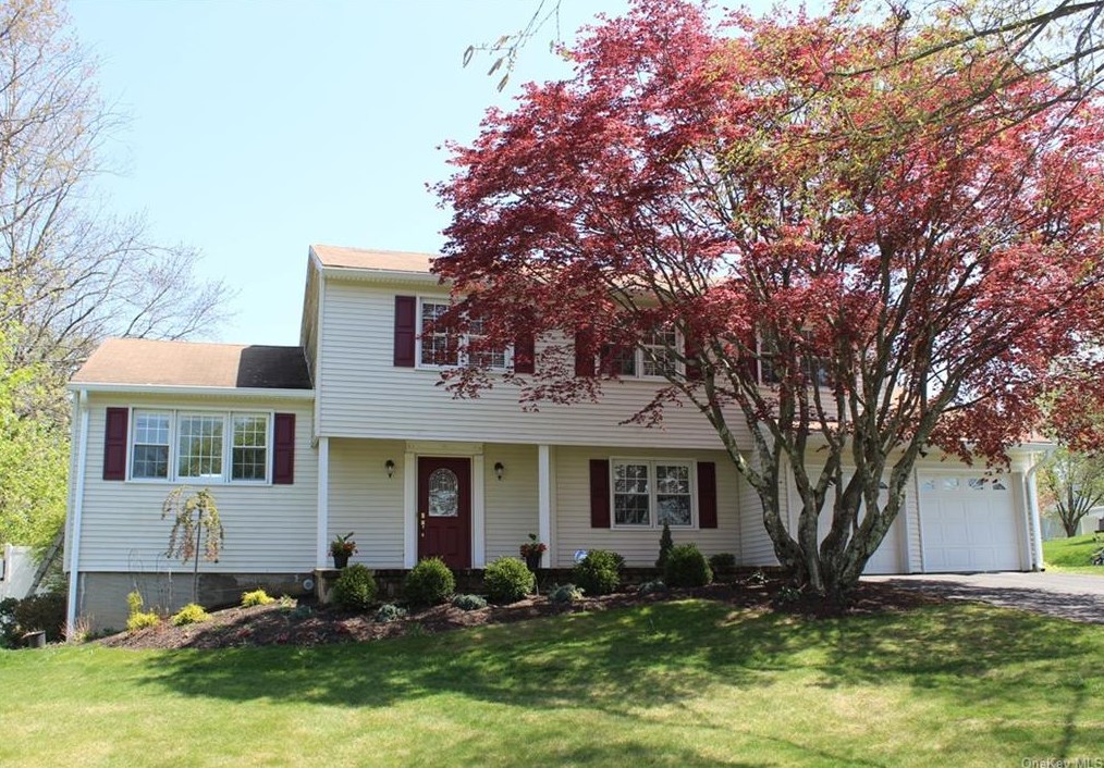 3347 Nutly Cir, Yorktown Hgts, NY 10598
