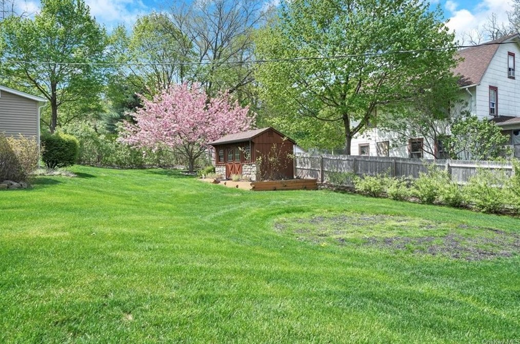 55 State Route 17m, Harriman NY  10926-3231 exterior
