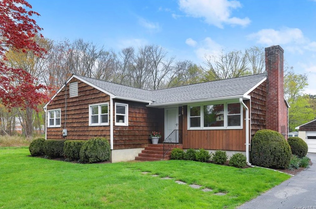 24 Greenwich Rd, Bedford, NY 10506