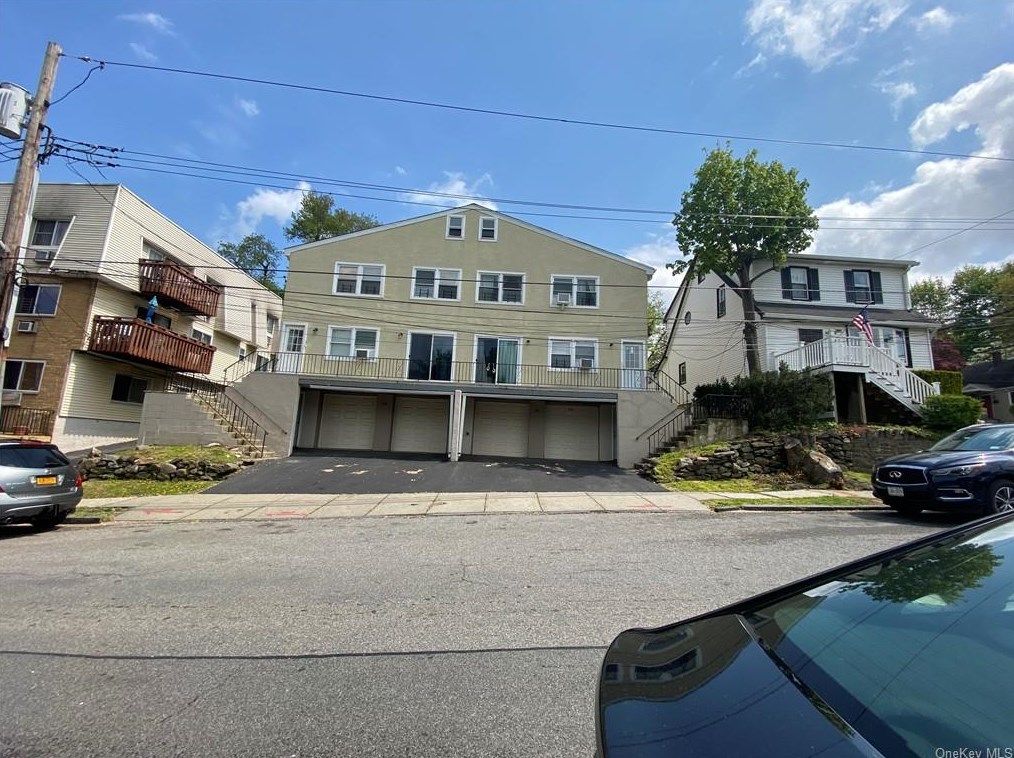 100 Gordon St #2, Yonkers, NY 10701