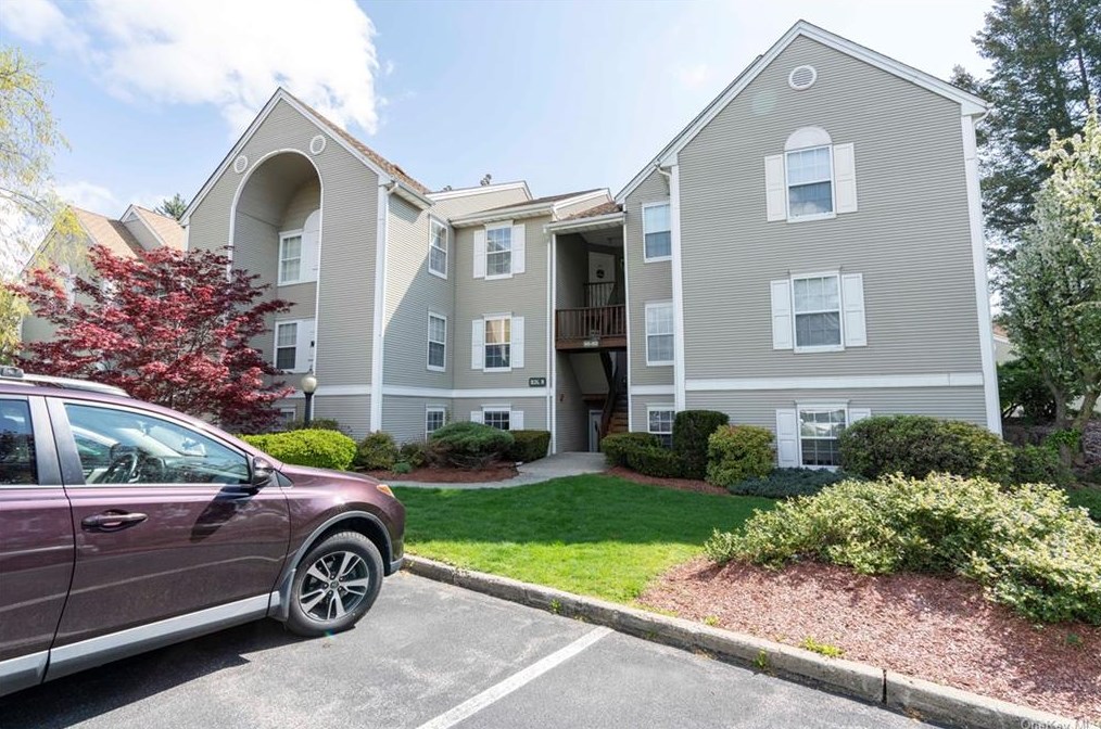 1145 Washington Grn, Newburgh, NY 12553
