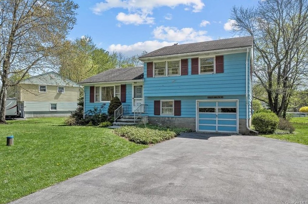 95 Bailey Rd, Montgomery, NY 12549