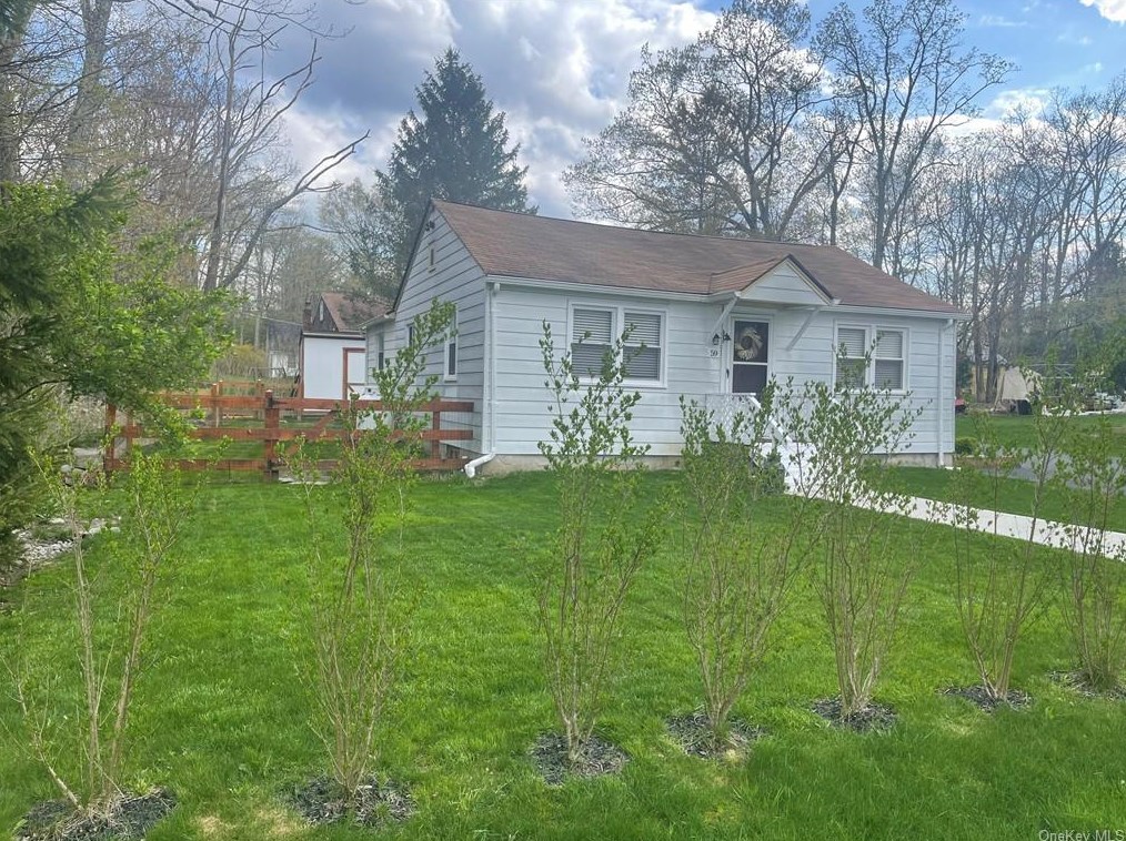 59 Arbutus Trl, Wurtsboro NY  12790-6601 exterior