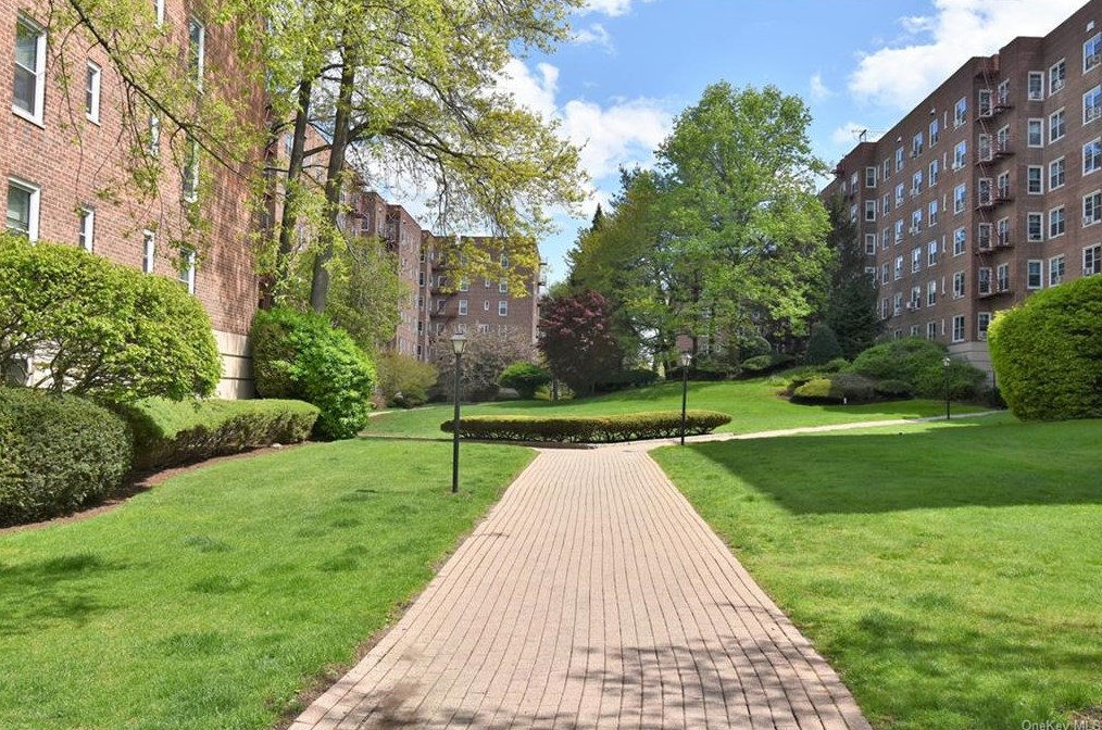 1300 Midland Ave #a58, Yonkers, NY 10704