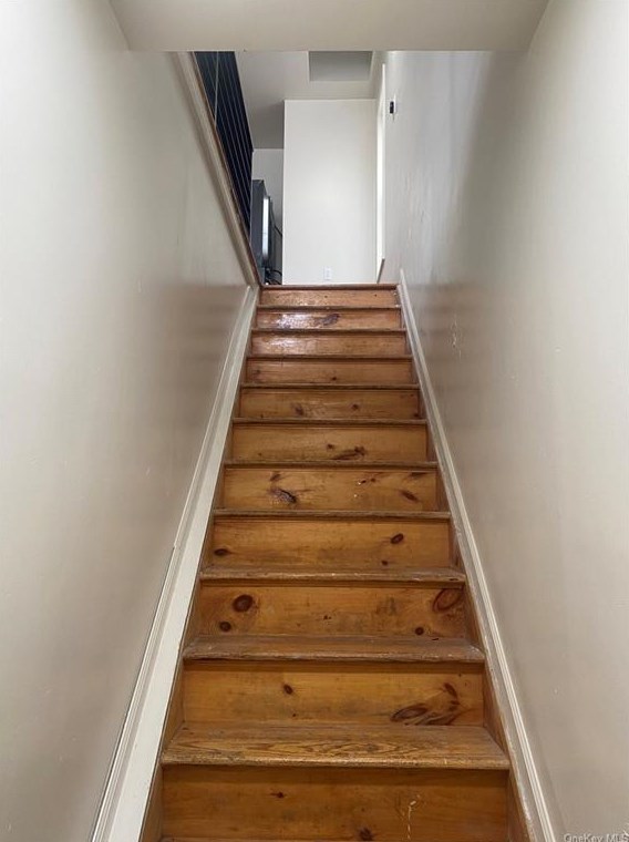 3642 Bronxwood Ave, Bronx, NY 10469