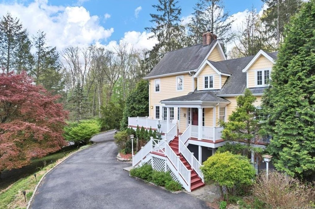 22 Butler Hill Rd, Somers Town, NY 10589