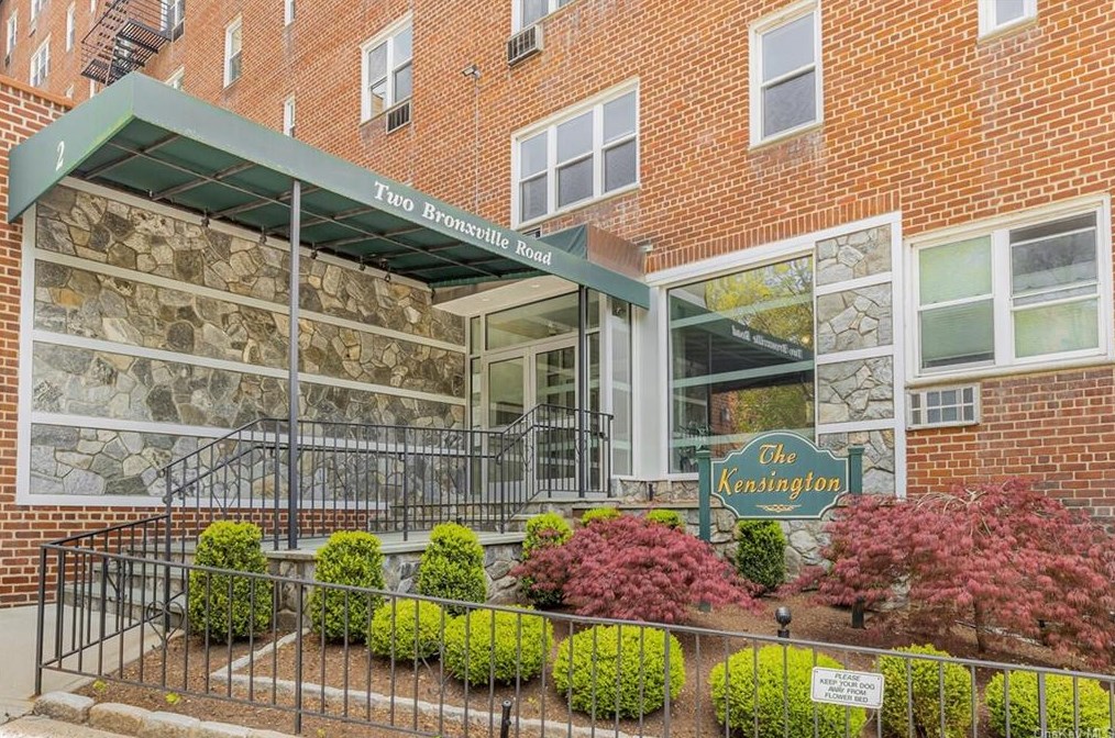 2 Bronxville Rd #8k, Yonkers, NY 10708